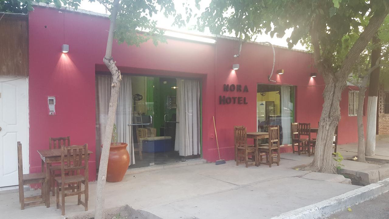 Nora Hotel Calingasta Exterior foto